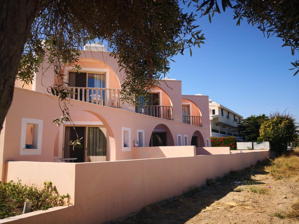 Seashell Apartments Paphos Esterno foto