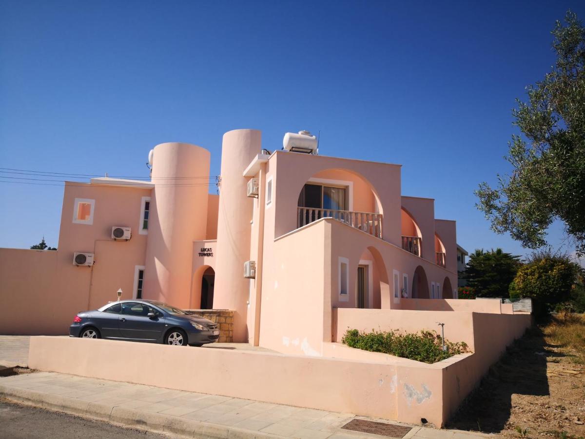 Seashell Apartments Paphos Esterno foto