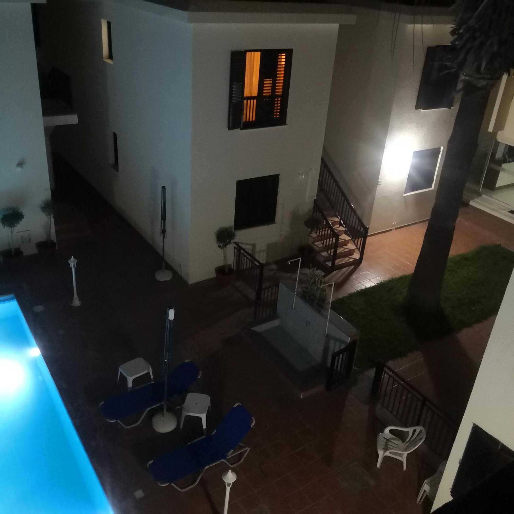 Seashell Apartments Paphos Esterno foto