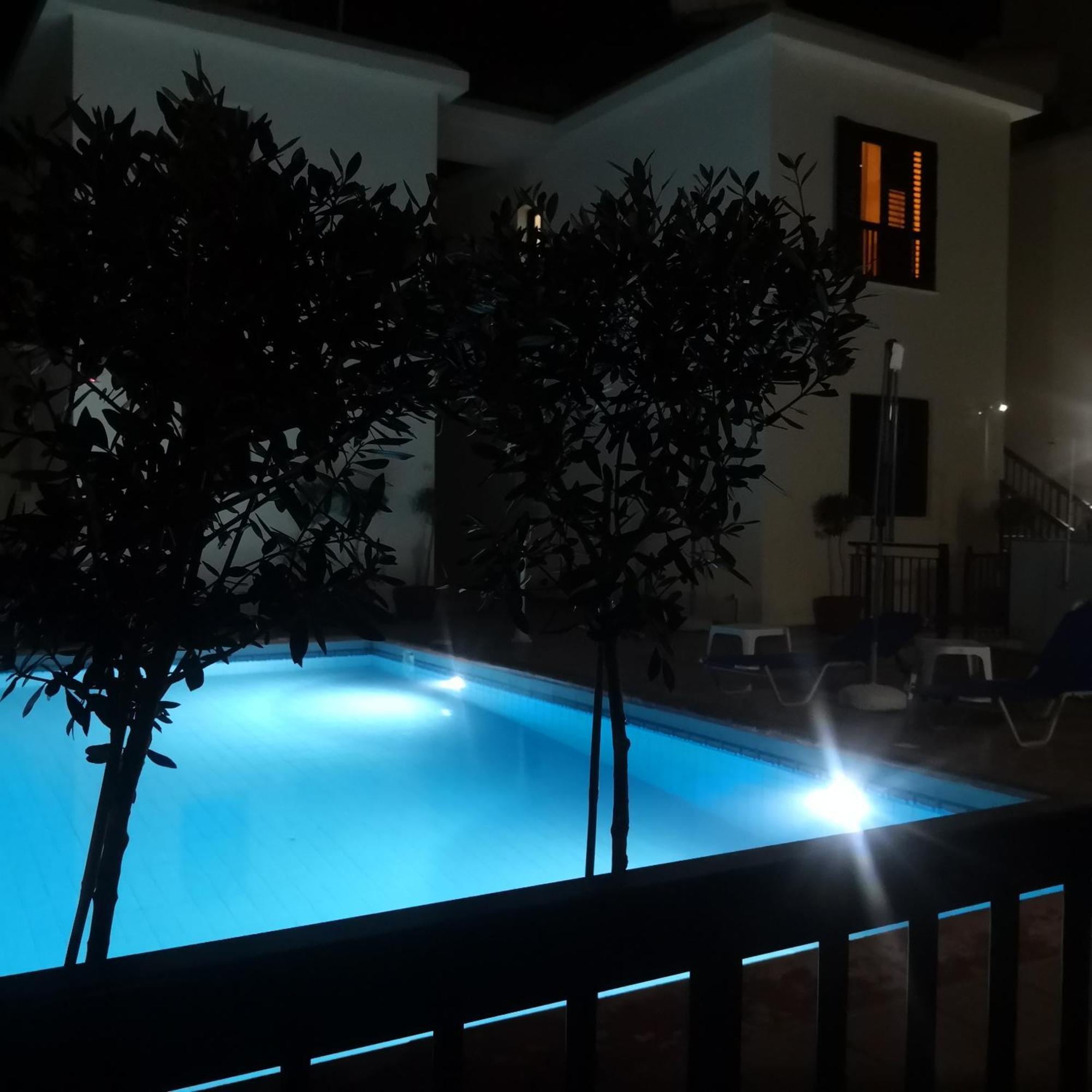 Seashell Apartments Paphos Esterno foto
