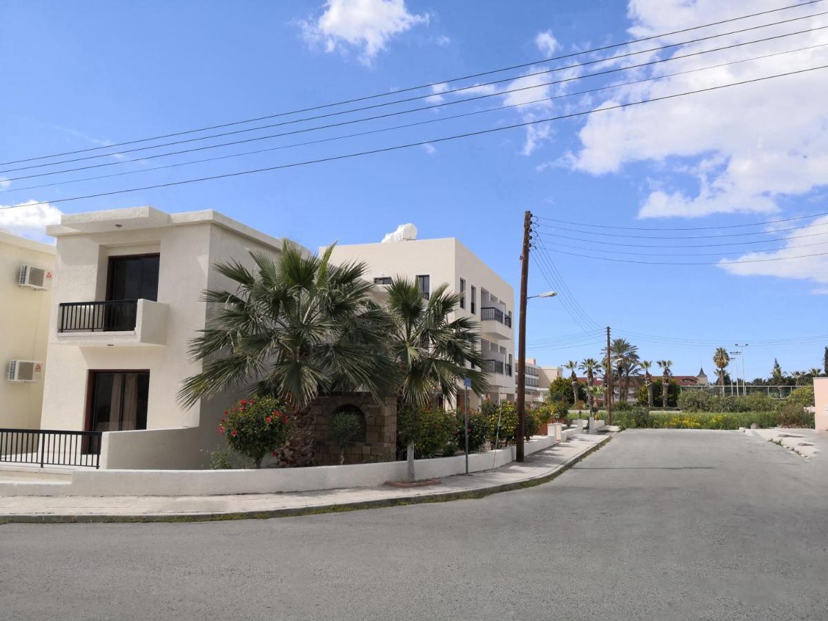 Seashell Apartments Paphos Esterno foto