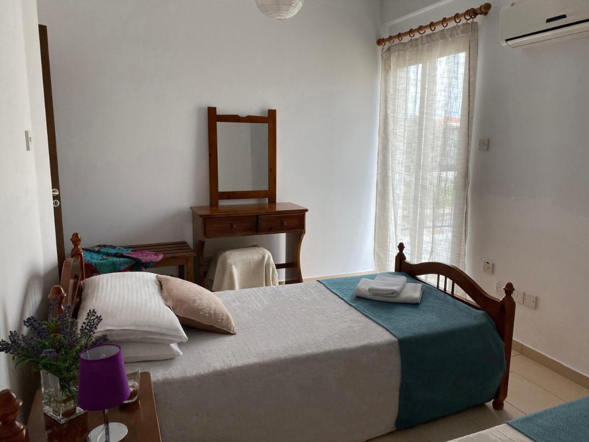 Seashell Apartments Paphos Esterno foto