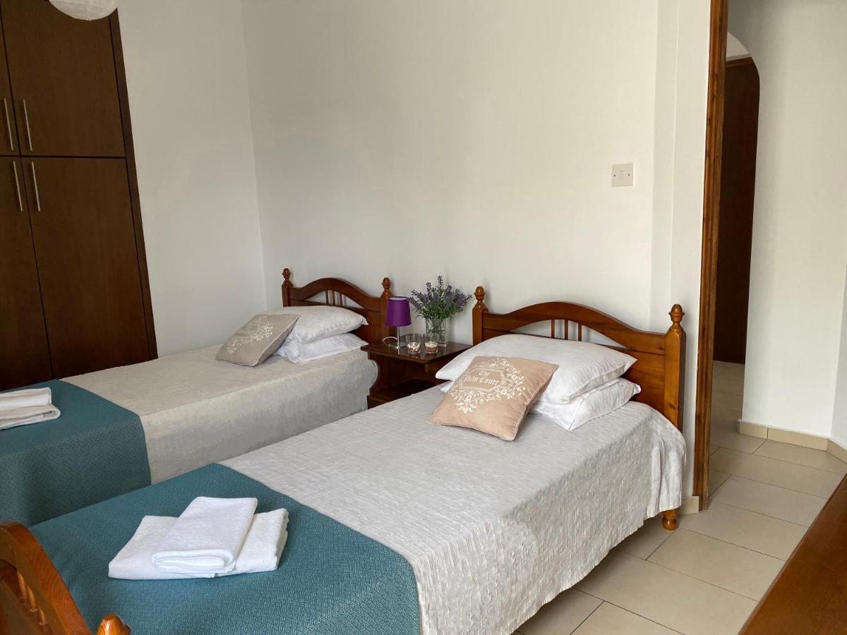 Seashell Apartments Paphos Esterno foto