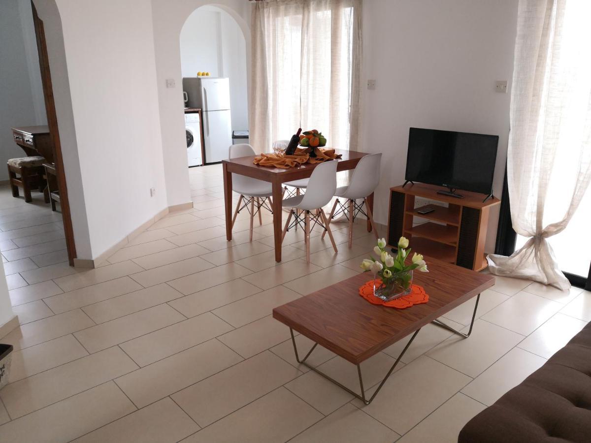 Seashell Apartments Paphos Esterno foto